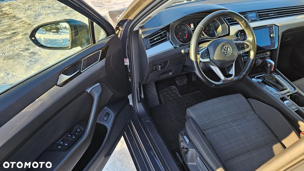 Volkswagen Passat - 14