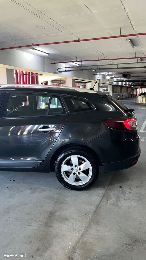 Renault Mégane Sport Tourer 1.5 dCi Dynamique S CO2 Champion - 6