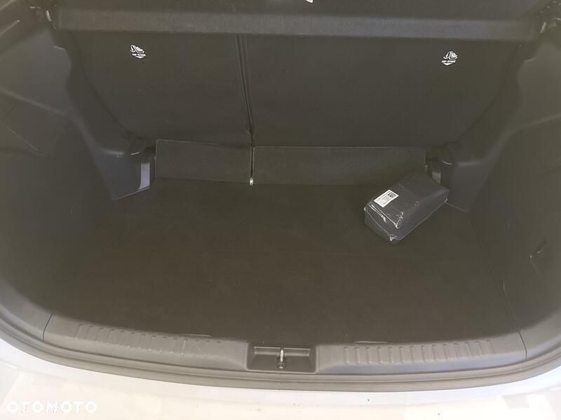 Toyota Yaris Hybrid 1.5 Comfort - 22
