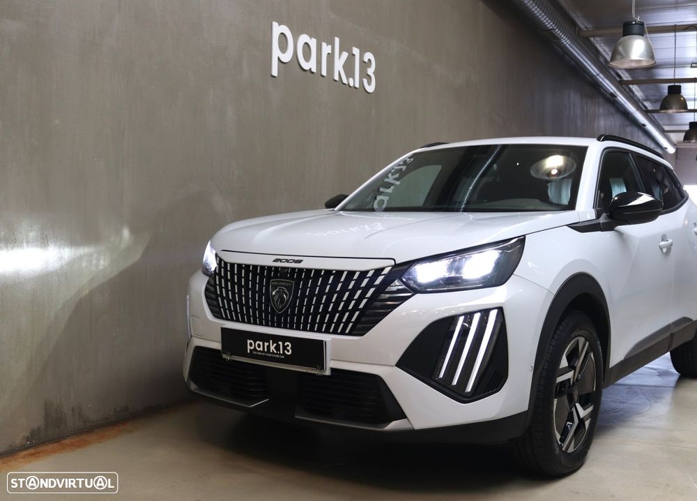 Peugeot 2008 1.2 Hybrid Allure e-DCS6 - 45