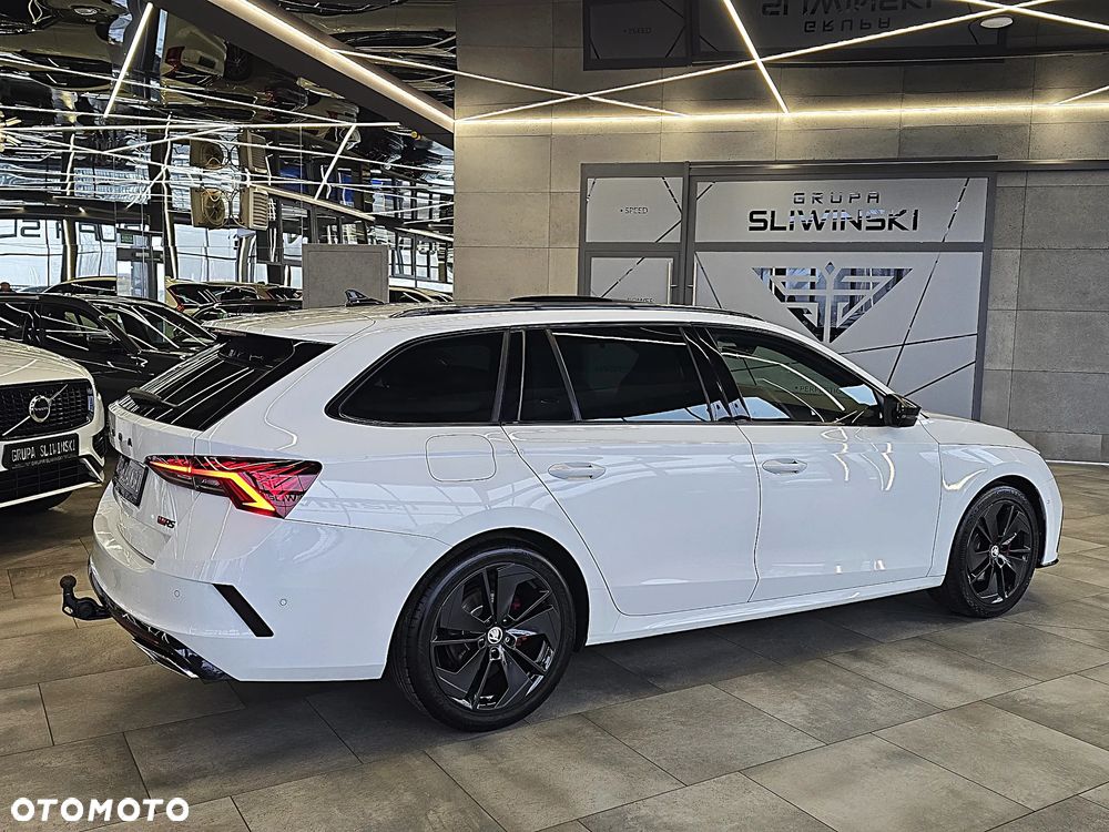 Skoda Octavia 2.0 TDI DSG 4x4 RS Plus - 9