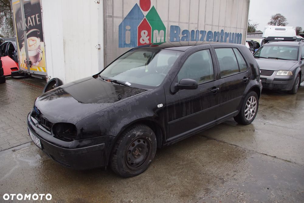 Auto na części - Volkswagen Golf IV 1.6 8V 101 KM AKL DLP L041 1997R Silnik Skrzynia Drzwi Maska Klapa Zderzak Błotnik Lusterko Klamka Lampa Deska Kokpit Sterownik Moduł Czujnik Kierownica - 8