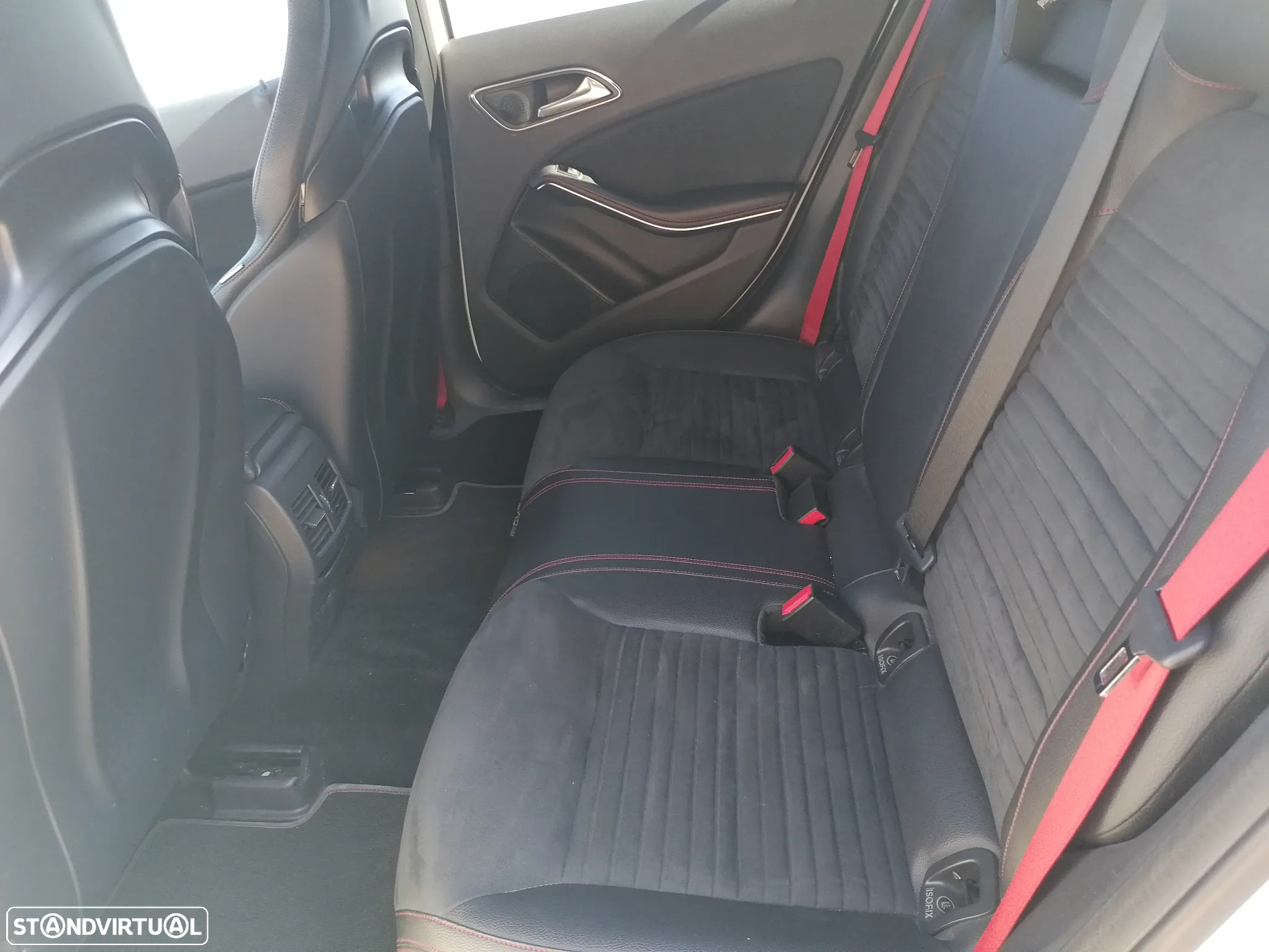 Mercedes-Benz A 45 AMG 4-Matic - 16