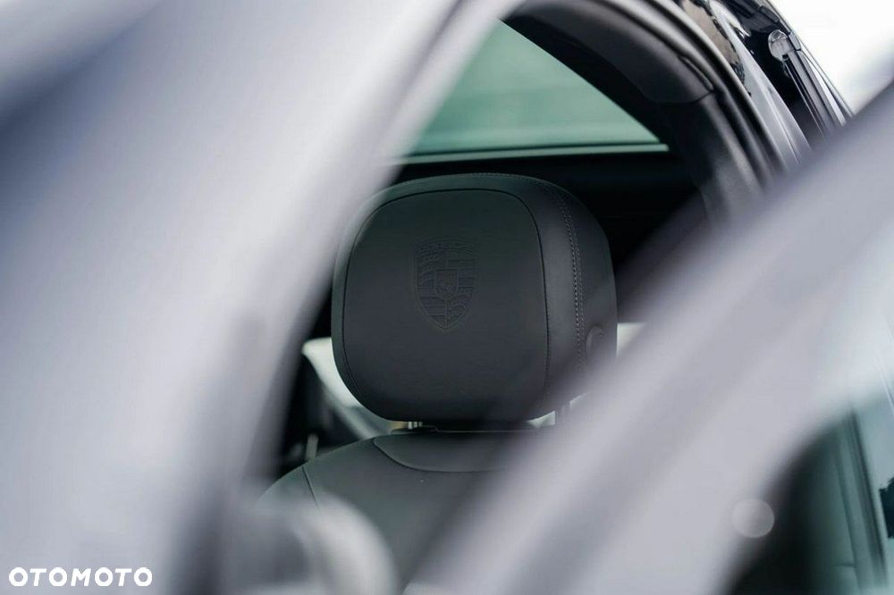 Porsche Cayenne - 24