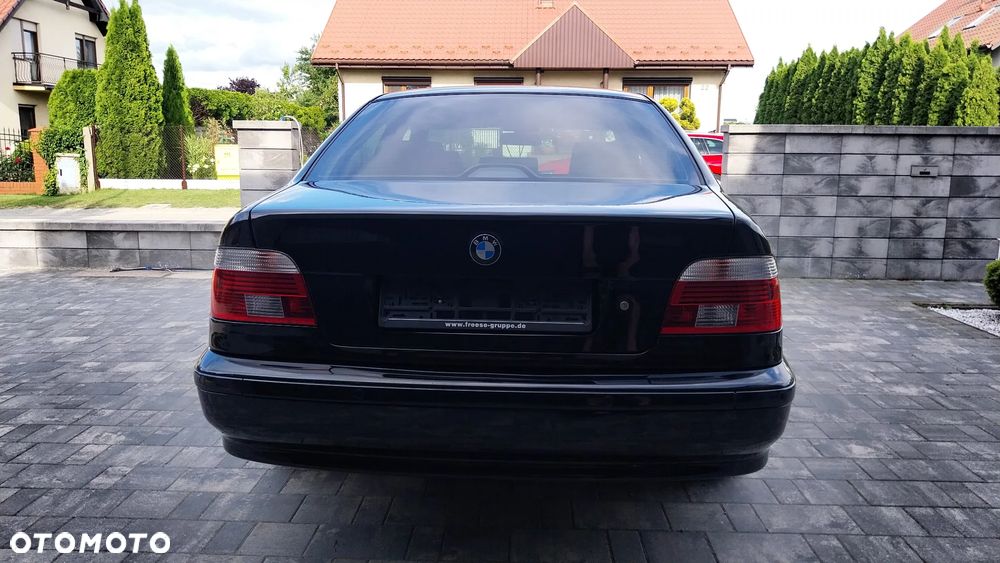 BMW Seria 5 - 10