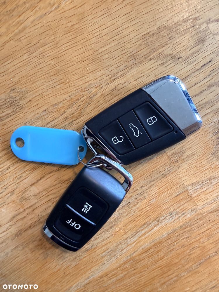 Volkswagen Arteon 2.0 TDI Bi-Turbo SCR 4Mot R-Line Edition DSG - 11