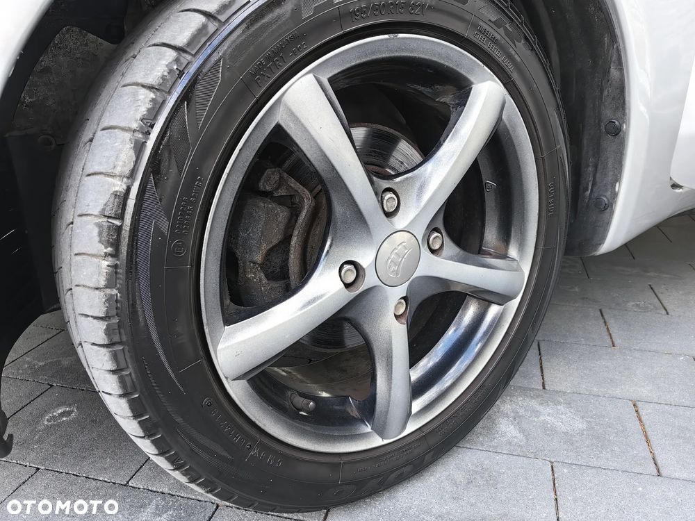 Mitsubishi Colt 1.3 Invite - 25