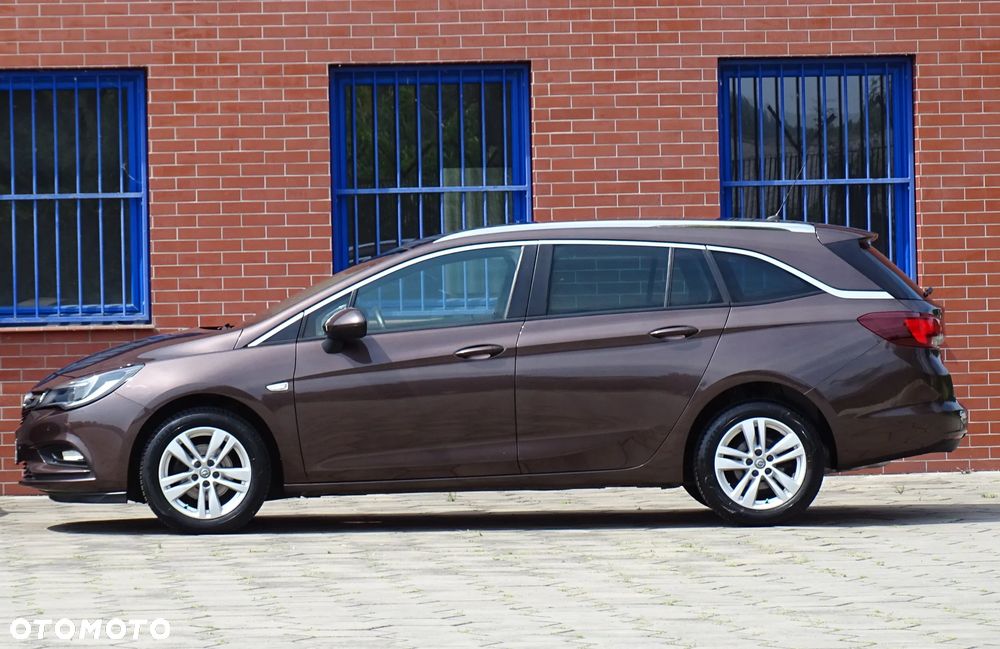 Opel Astra 1.4 T Elite - 4