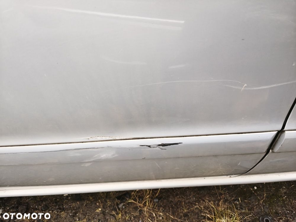 OPEL ZAFIRA B II 06r DRZWI PRAWY TYŁ TYLNE PRAWE GOŁE Z167 - 2