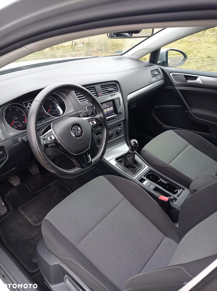 Volkswagen Golf VII 1.6 TDI BlueMotion Trendline - 19