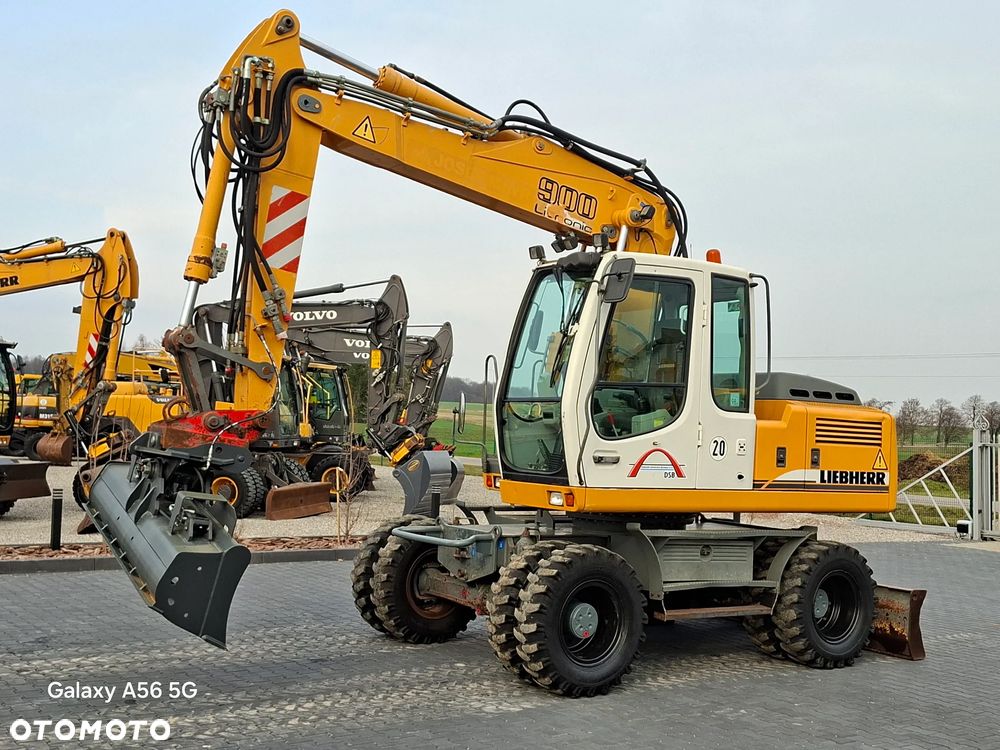 Liebherr LIEBHERR A900 - 5