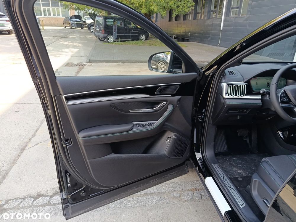 BYD Seal U 1.5T Design AWD - 10