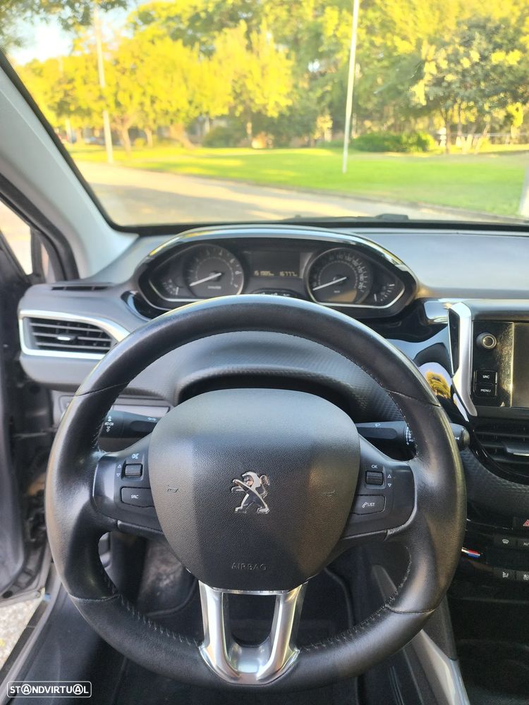 Peugeot 2008 1.2 PureTech Active - 6