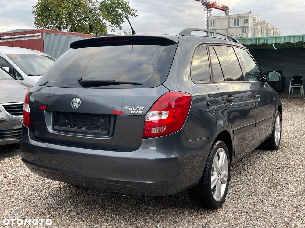 Skoda Fabia 1.2 HTP Ambiente - 9