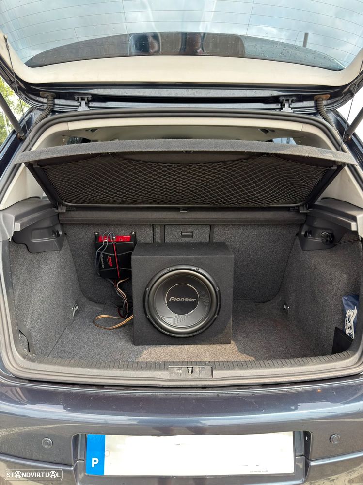 VW Golf 1.9 TDi DPF Comfortline BlueMotion - 5