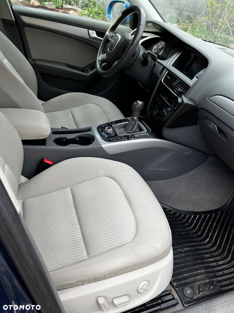 Audi A4 Avant 2.0 TDI Quattro - 9