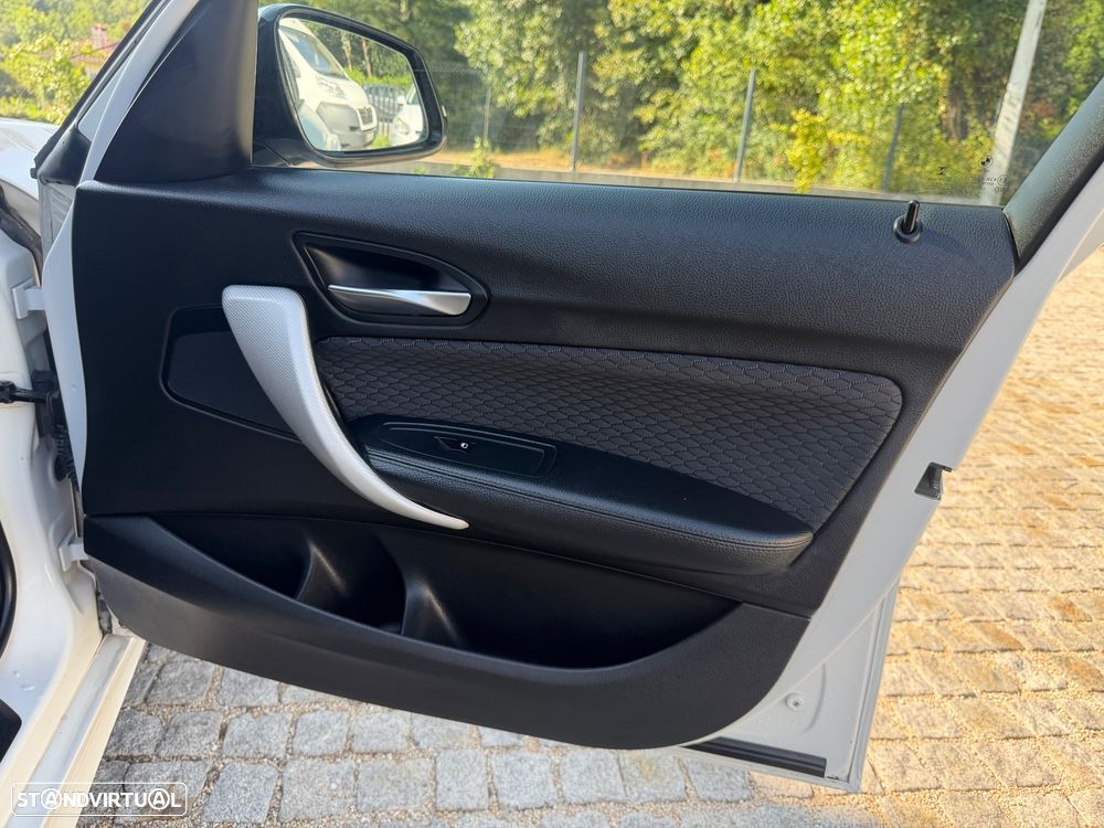 BMW 118 dA Pack M - 13