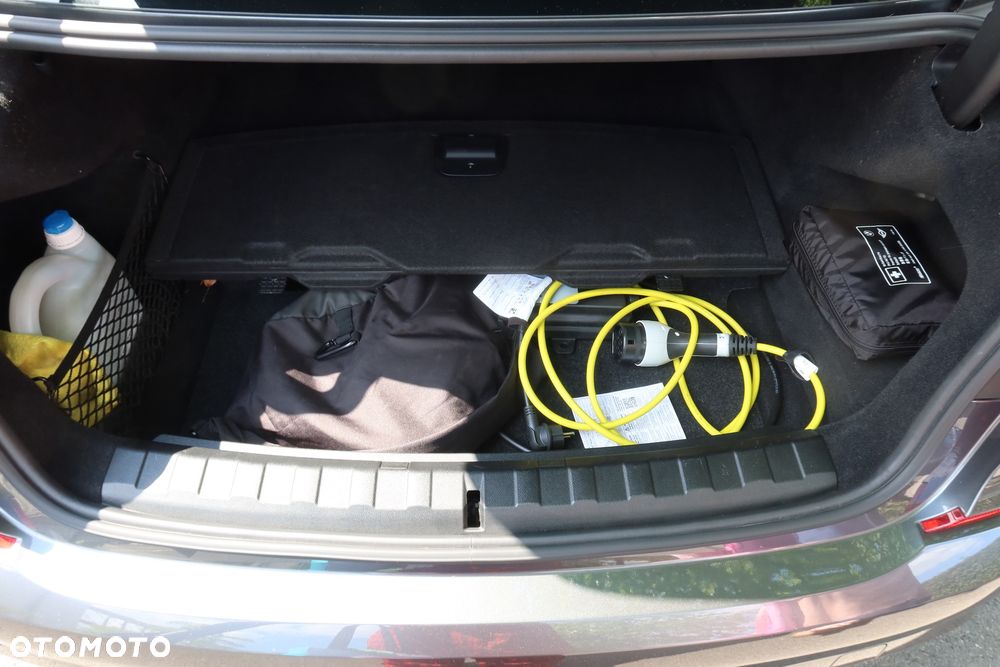 BMW Seria 3 320e M Sport sport - 19