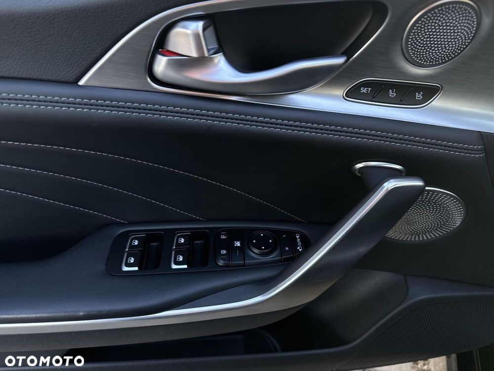 Kia Stinger 3.3 T-GDI V6 GT AWD - 19