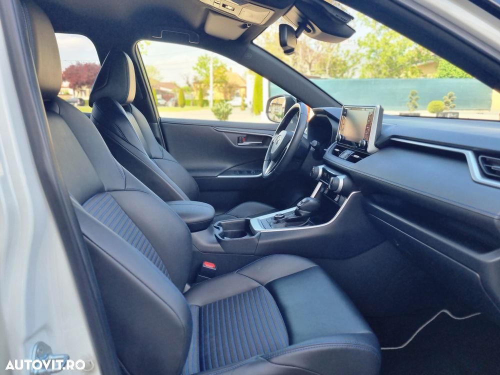 Toyota RAV4 2.5 VVT-iE 4x4 Luxury - 11