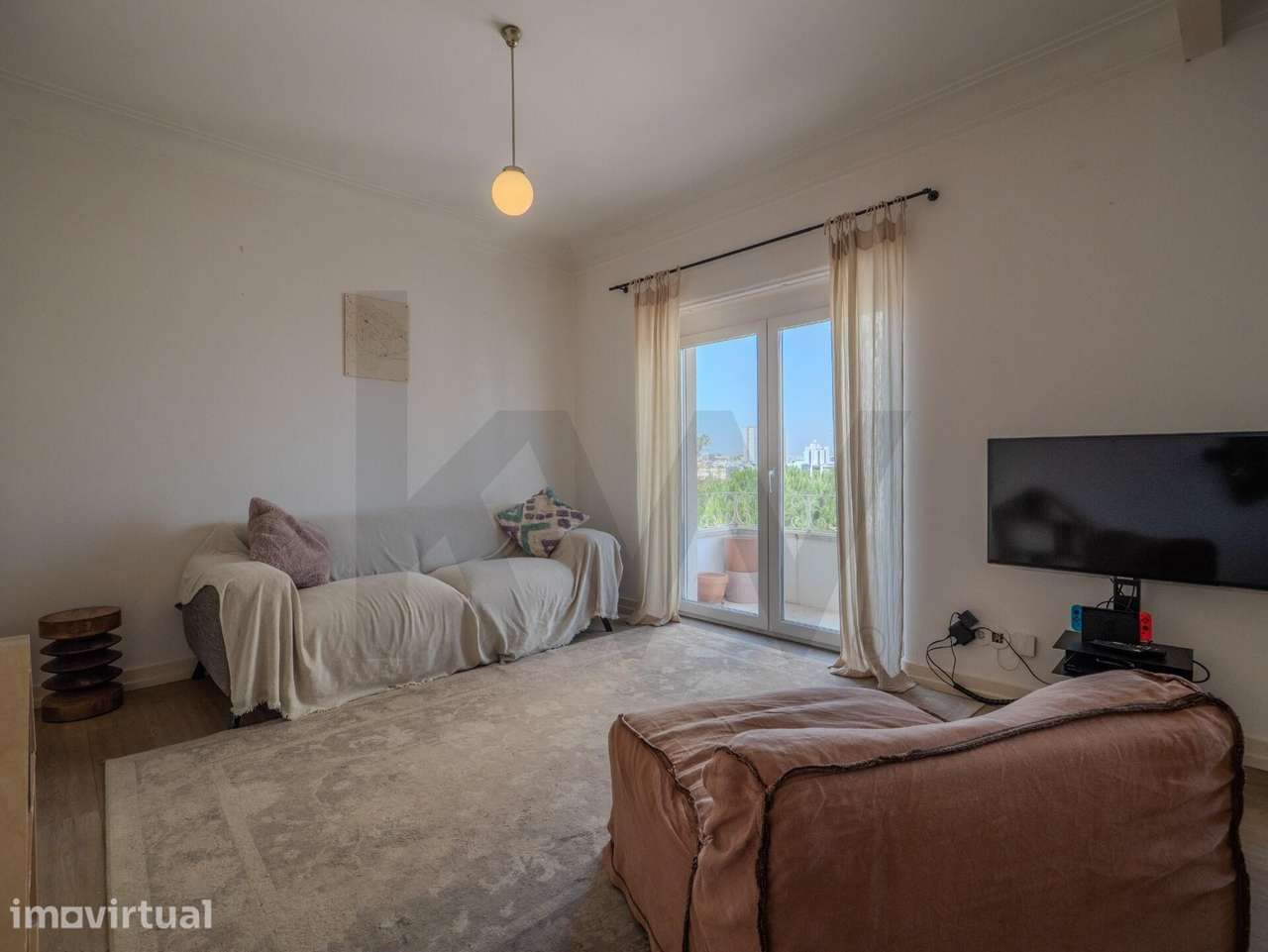 Apartamento T3 Acolhedor | Entre Campolide e São Sebastião da Pedreira - Grande imagem: 3/24