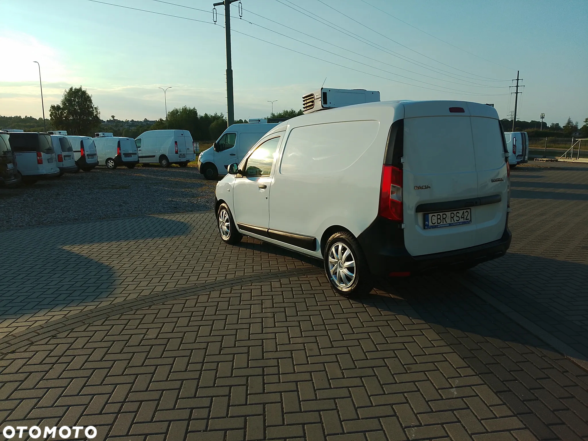 Dacia Dokker L2 Long Maxi Nowa Izoterma Chłodnia Mroźnia do lodów minus 20 stopni Carrier PL na stoku - 3
