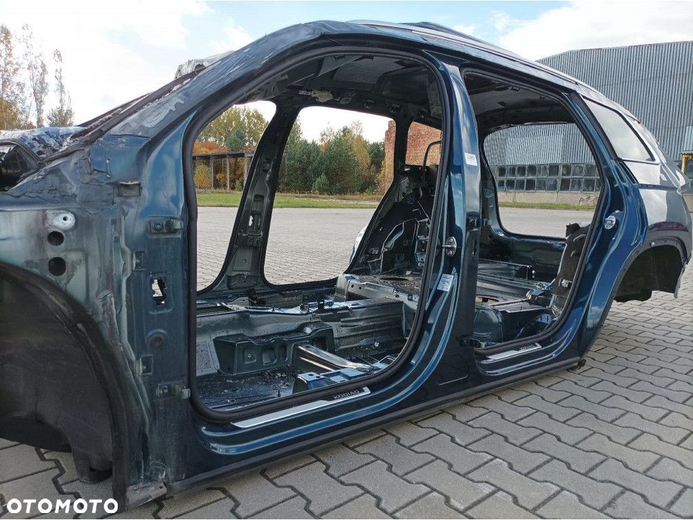 SKODA KODIAQ PRÓG SŁUPEK LEWY DŁUGI POD RYGIEL  LW5Q - 2