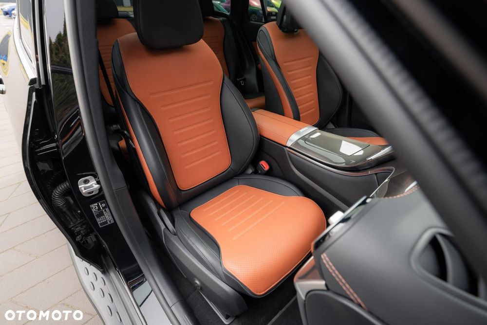 Mercedes-Benz GLC 300 mHEV 4-Matic AMG Line - 15