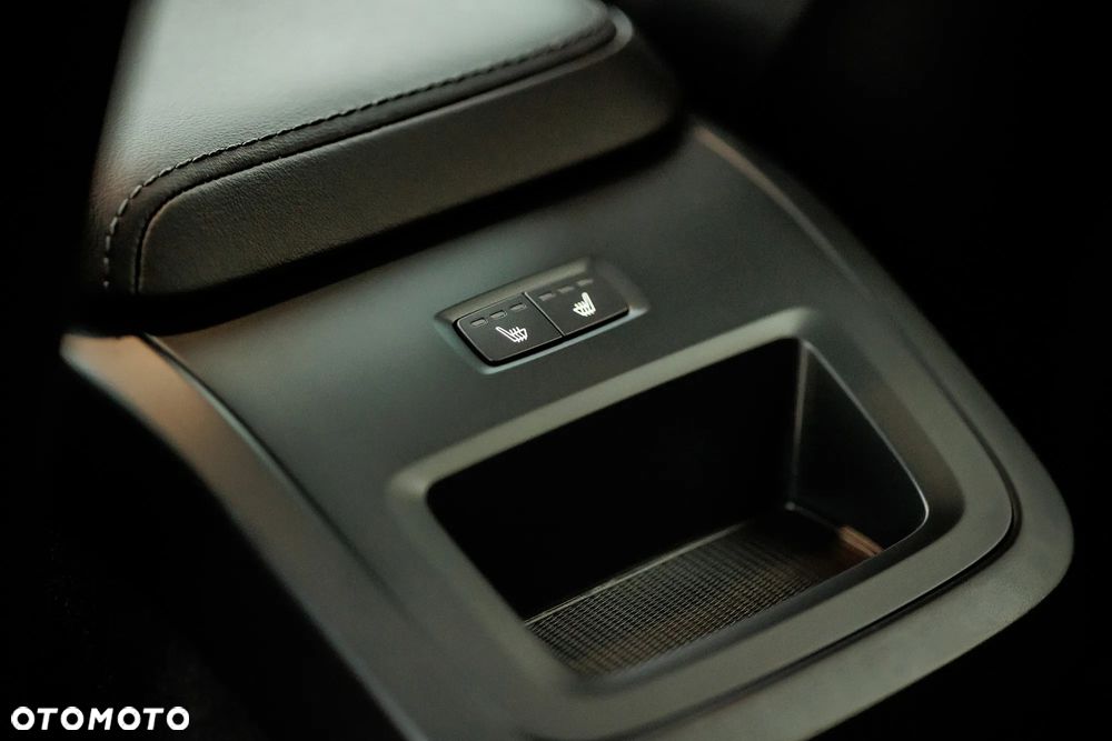 Volvo XC 60 B5 B AWD Plus Black Edition - 38