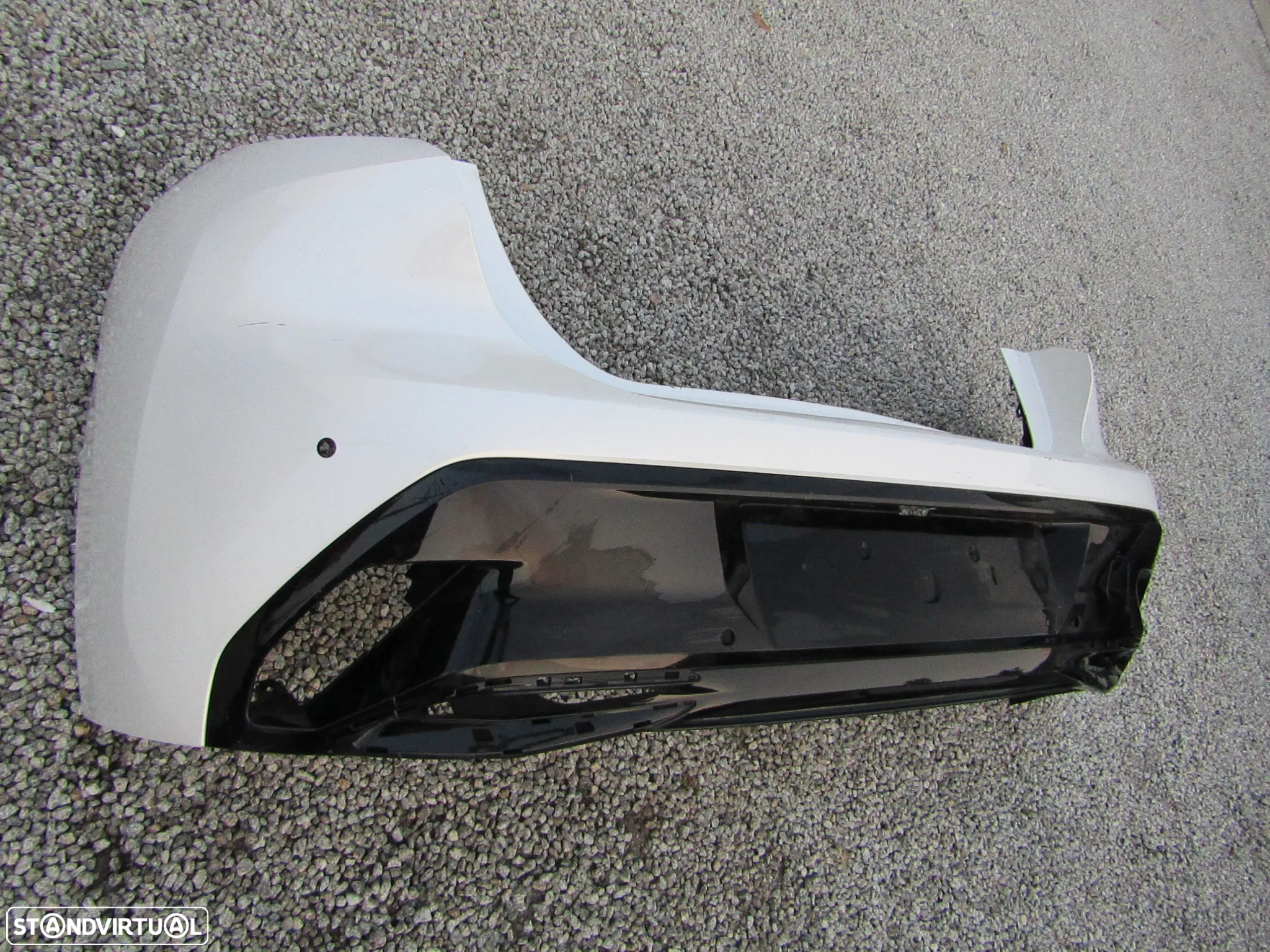 Para-choques tras Peugeot 308 ano 2022 original (ver descrição) - 2