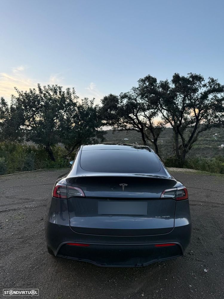 Tesla Model Y Long Range Tração Integral - 17