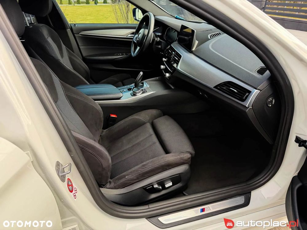 BMW Seria 5 520d M Sport sport - 26