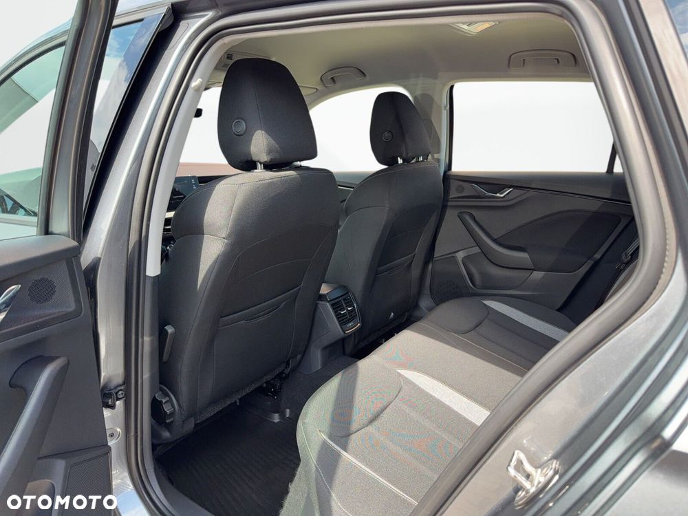 Skoda Kamiq 1.0 TSI Selection DSG - 33