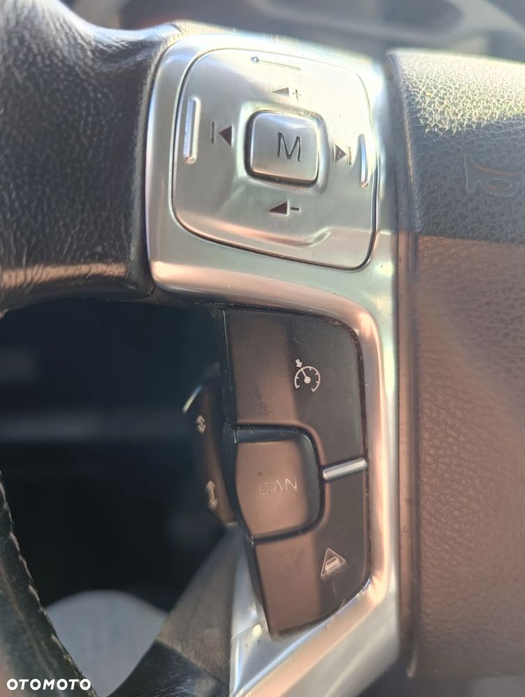 Ford Galaxy 2.2 TDCi DPF Titanium - 18