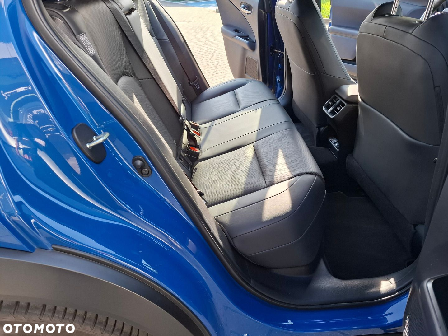 Lexus UX 300e 72.8 kWh Prestige 2WD - 26