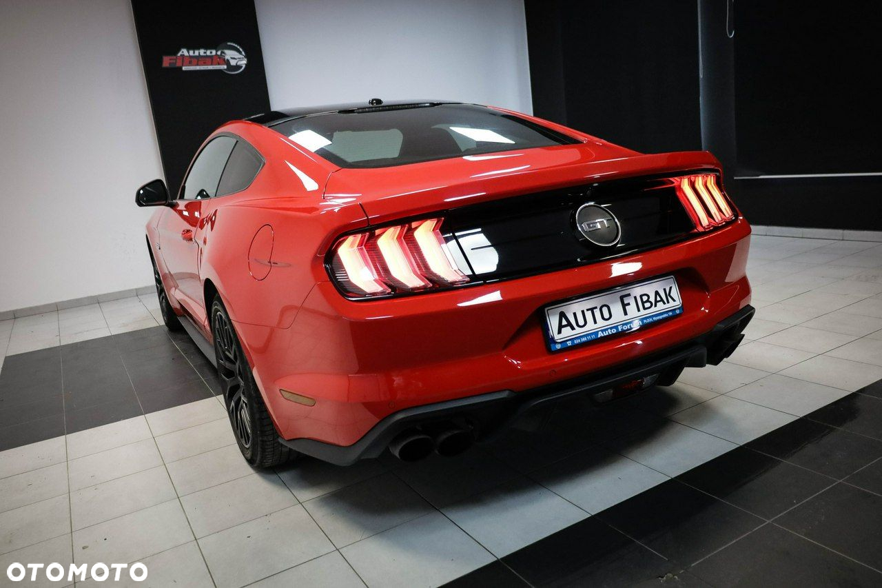 Ford Mustang 5.0 V8 GT - 12