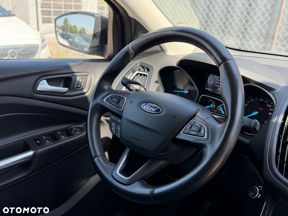 Ford Kuga - 13