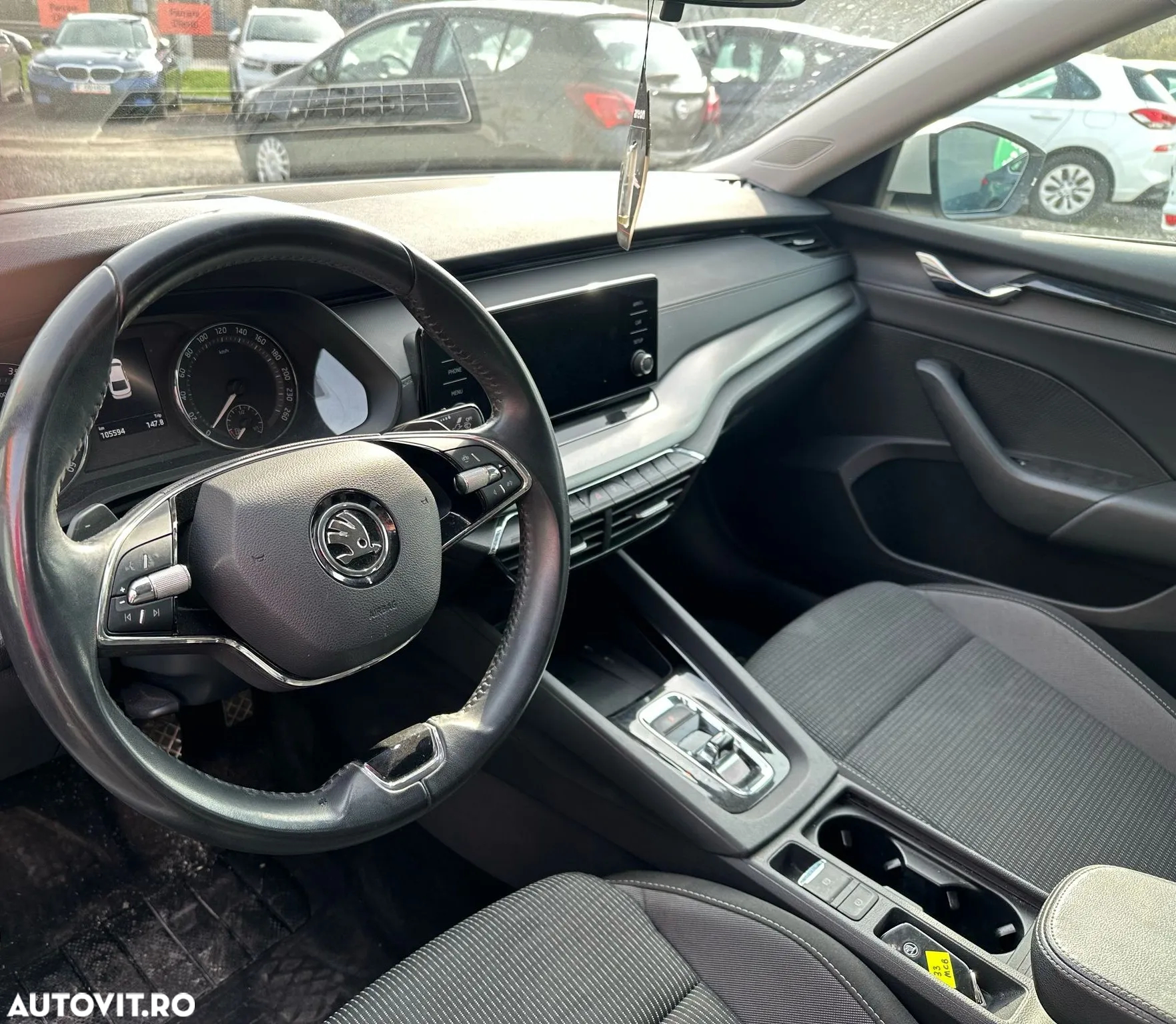 Skoda Octavia 2.0 TDI DSG Style - 6