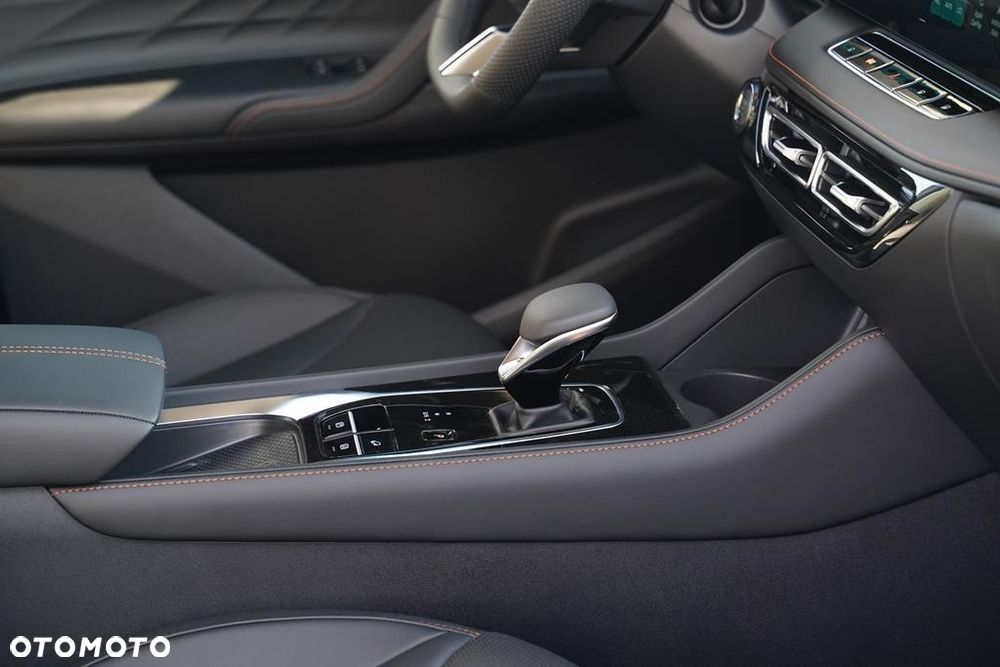 MG HS 1.5 T-GDI Exclusive DCT - 20