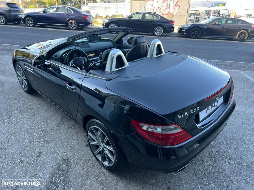 Mercedes-Benz SLK 200 (BlueEFFICIENCY) 7G-TRONIC - 4