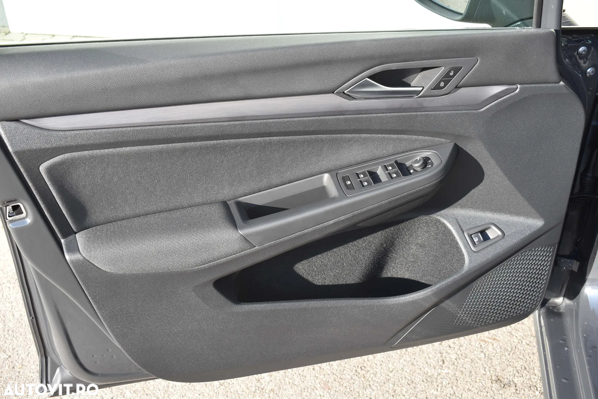 Volkswagen Golf 1.5 eHybrid OPF DSG Style - 9