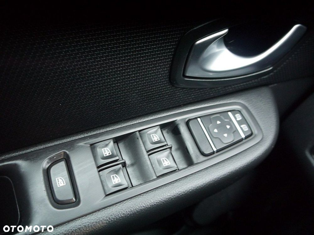 Renault Clio 1.2 Enegry TCe Limited 2018 EDC - 38