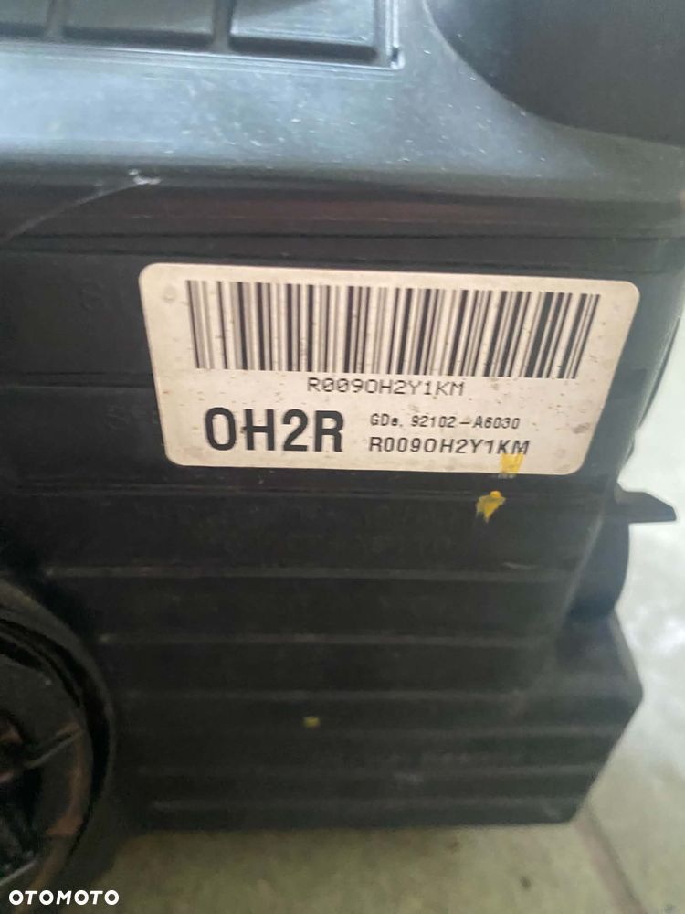 LAMPA PRAWA PRZÓD ZWYKŁA SOCZEWKA HYUNDAI i30 II 2011-2017 92102-A6030  GDe - 3