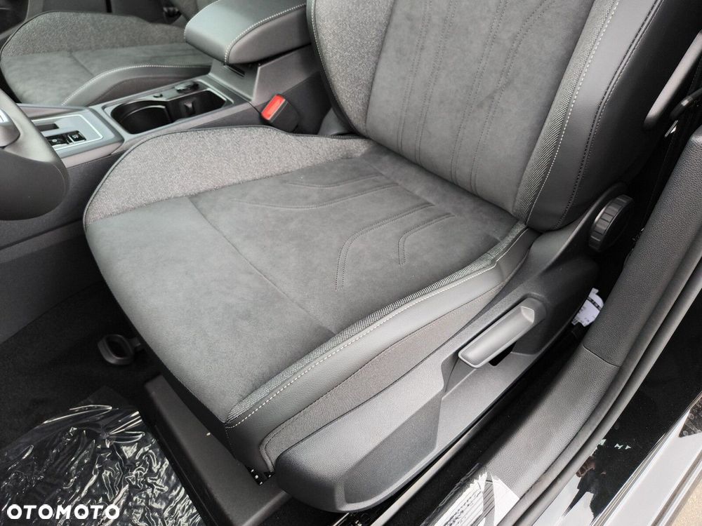 Volkswagen Golf - 12