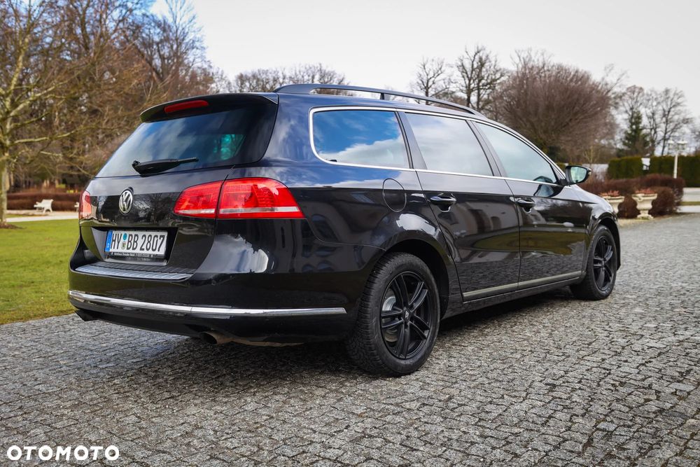Volkswagen Passat 2.0 TDI 4Motion DSG BlueMotion Tech Highline - 10