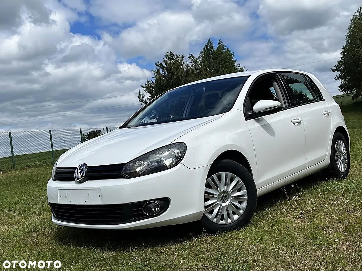 Volkswagen Golf - 1