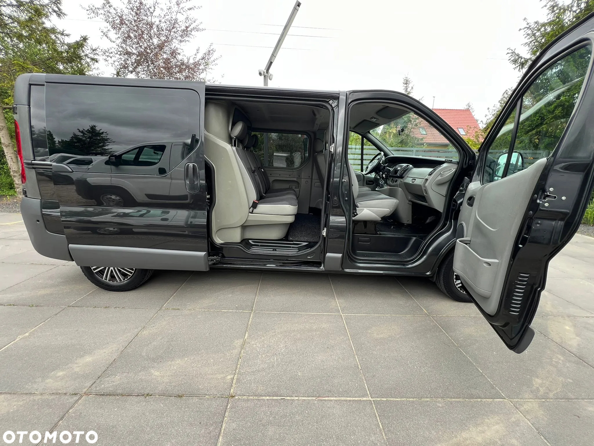 Opel VIVARO BRYGADÓWKA LONG KLIMATYZACJA - 21