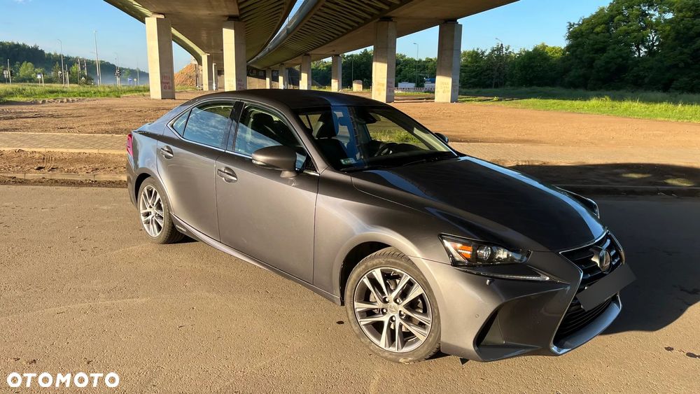 Lexus IS 300h Elegance - 2