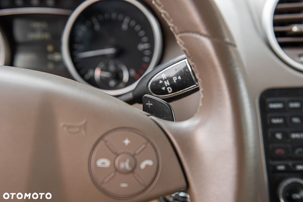 Mercedes-Benz ML 320 CDI 4-Matic - 23