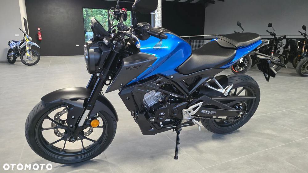 Honda CB - 2